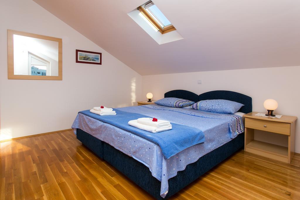 Apartments Miramare & Campara ดูบรอฟนิก ภายนอก รูปภาพ